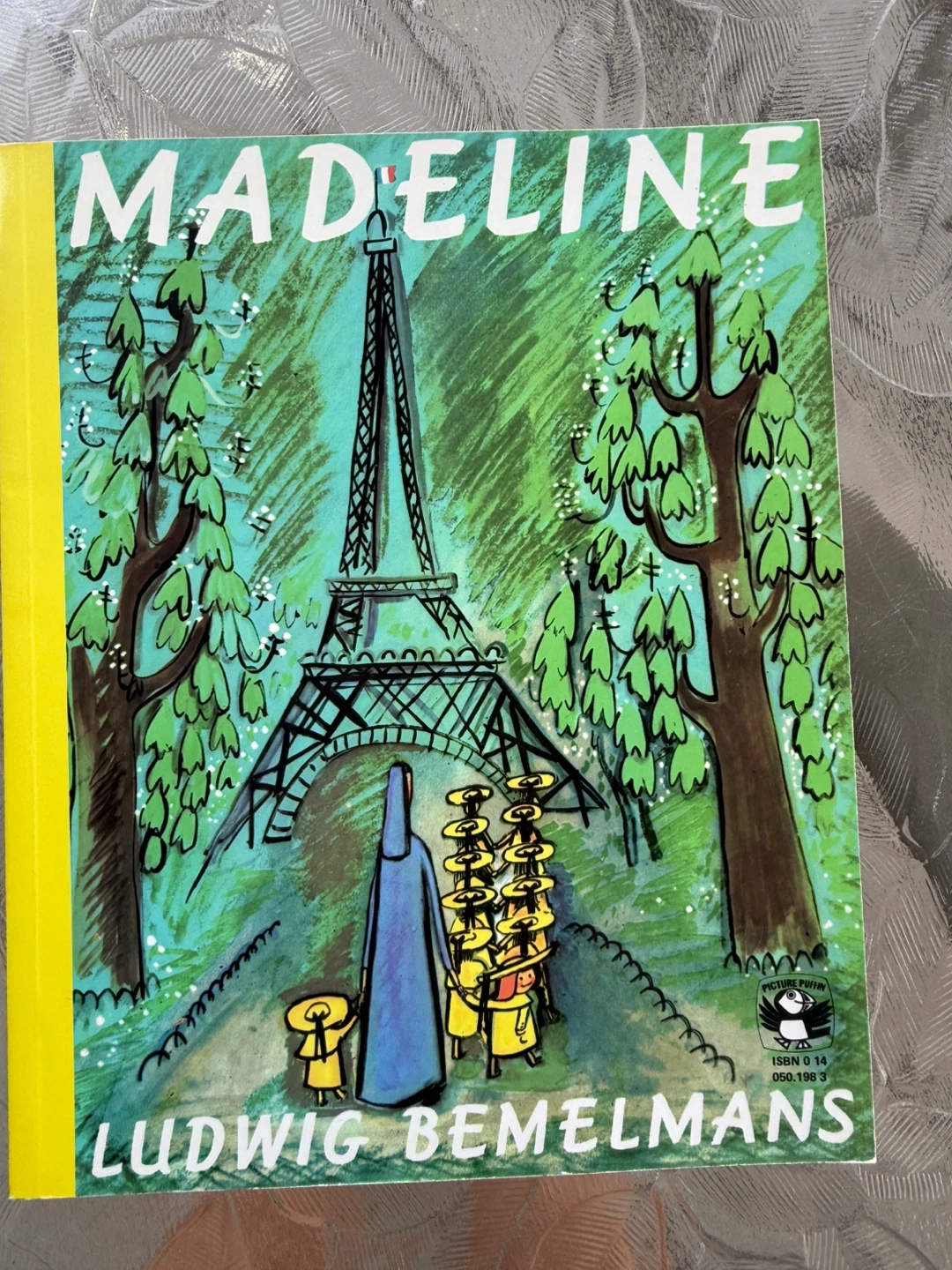 Madeline Children's Books by Ludwig Bemelmans (6 books lot) - photo 2