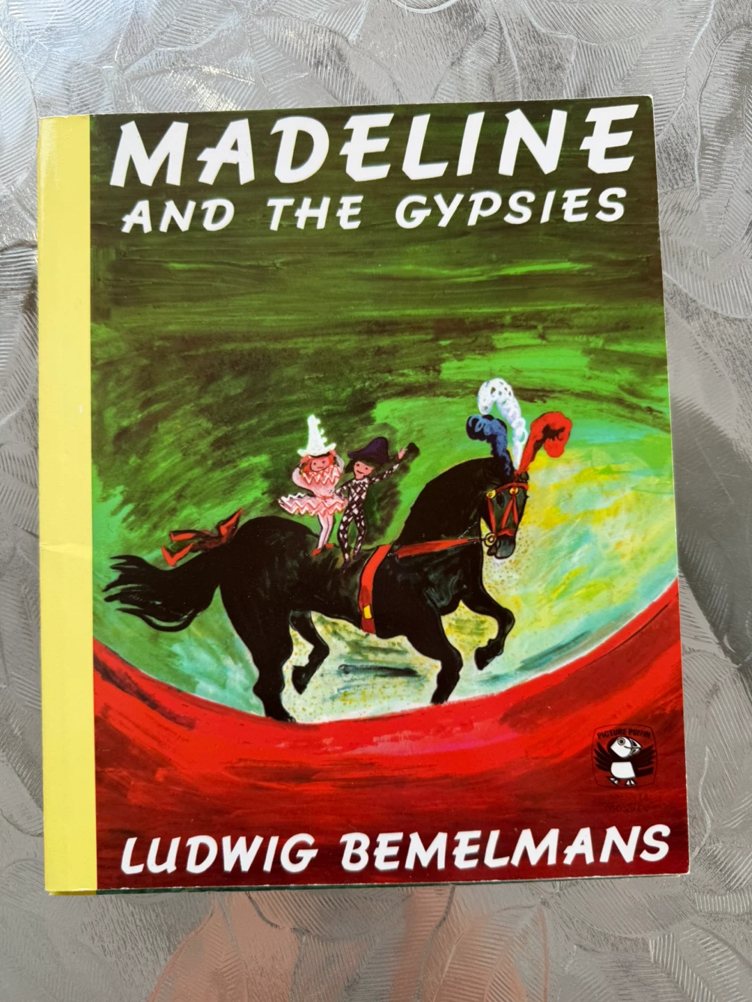 Madeline Children's Books by Ludwig Bemelmans (6 books lot) - photo 3
