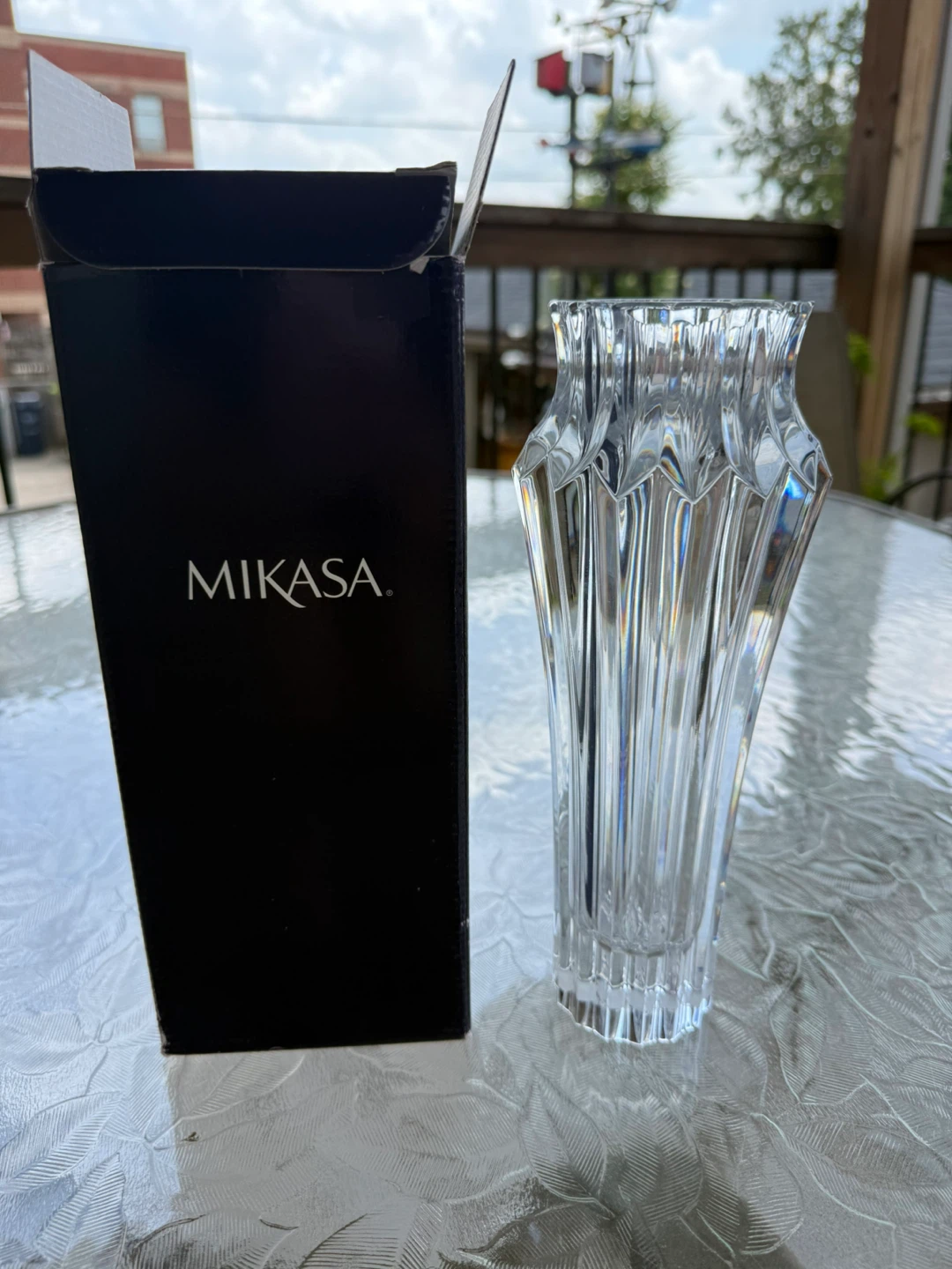 BRAND NEW W/ BOX Mikasa Crown Jewel Bud Vase