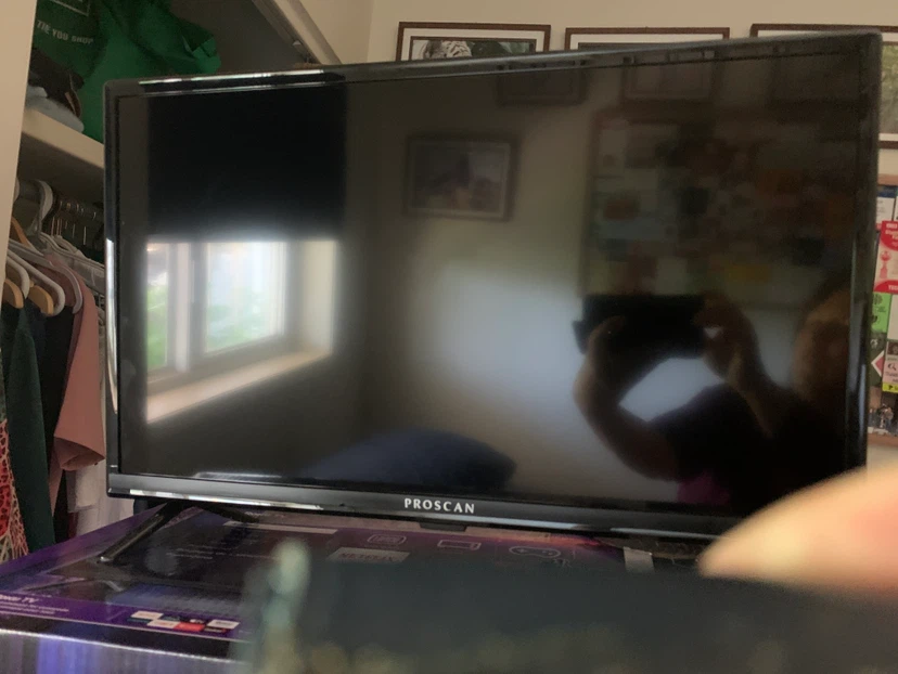 Proscan 24" Roku TV - photo 3