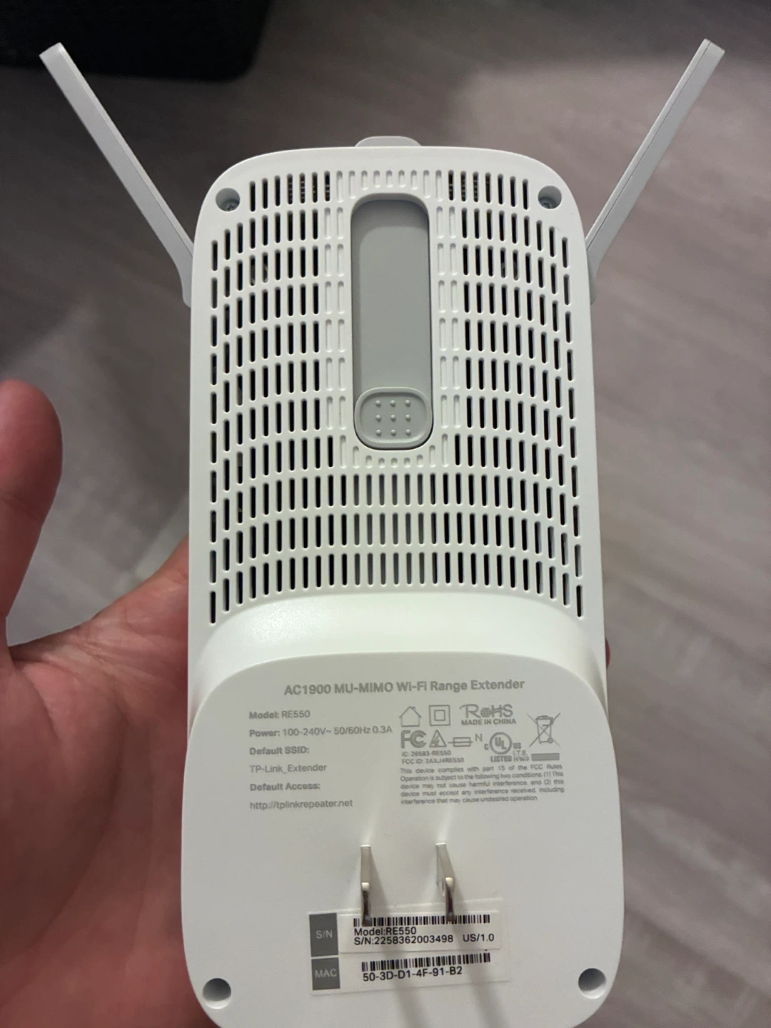 TP-Link AC1900 MU-MIMO Wi-Fi Range Extender RE550
