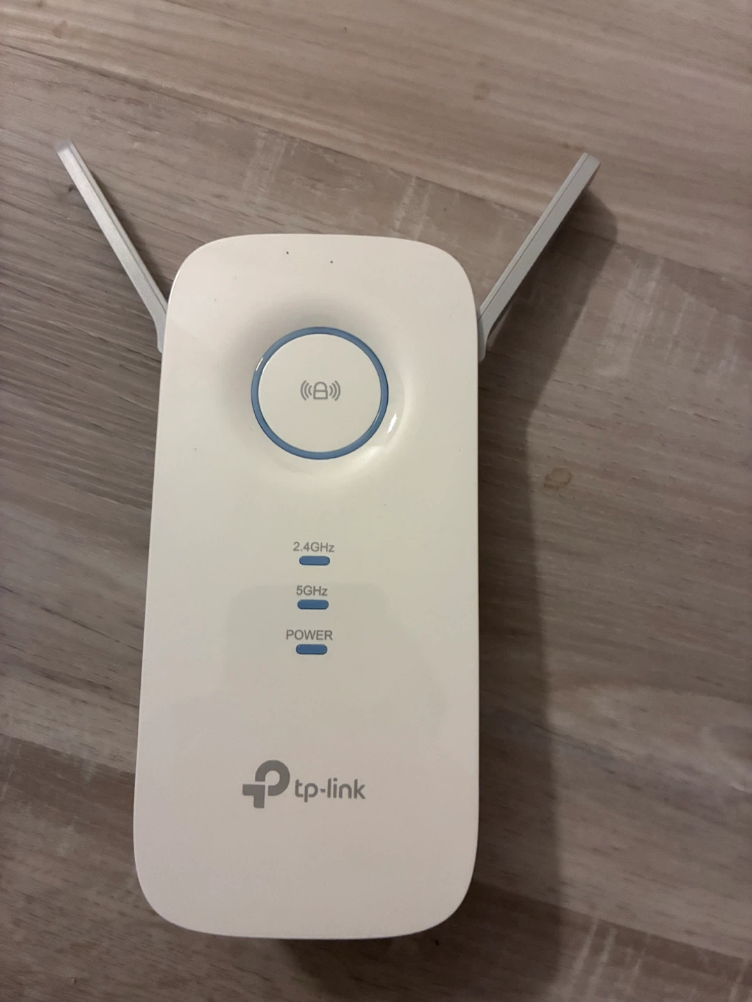 TP-Link AC1900 MU-MIMO Wi-Fi Range Extender RE550 - photo 3