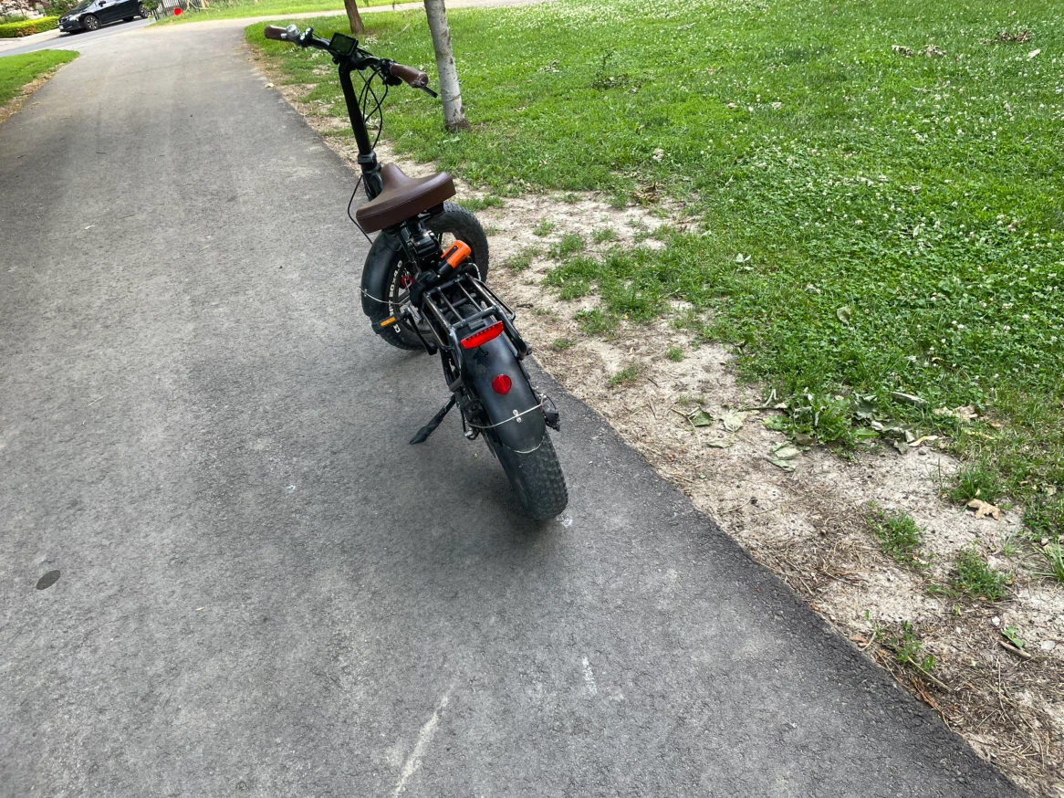 Et cycle f1000 ebike with 2 batteries