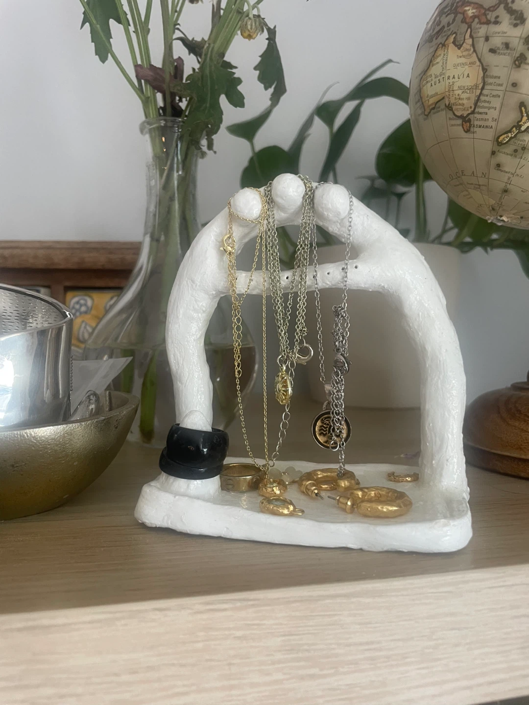 White Hand-Shaped Jewelry (read the description  )