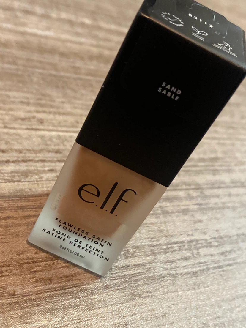 e.l.f. Flawless Satin Foundation (3)- Sand Sable - photo 2