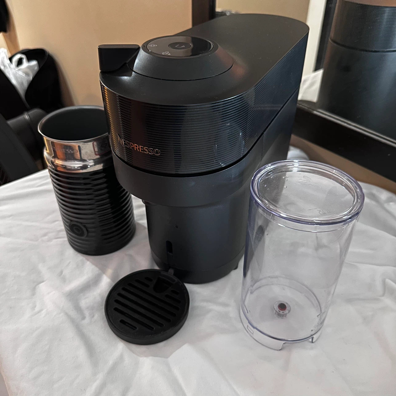 Nespresso Vertuo Plus Coffee Machine with Aeroccino Milk Frother - photo 3
