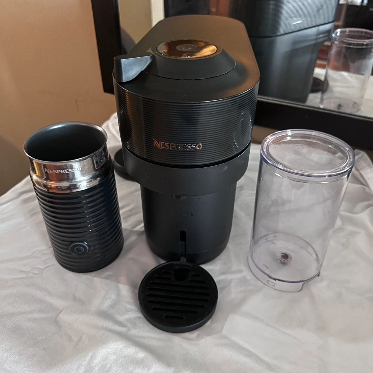 Nespresso Vertuo Plus Coffee Machine with Aeroccino Milk Frother - photo 4