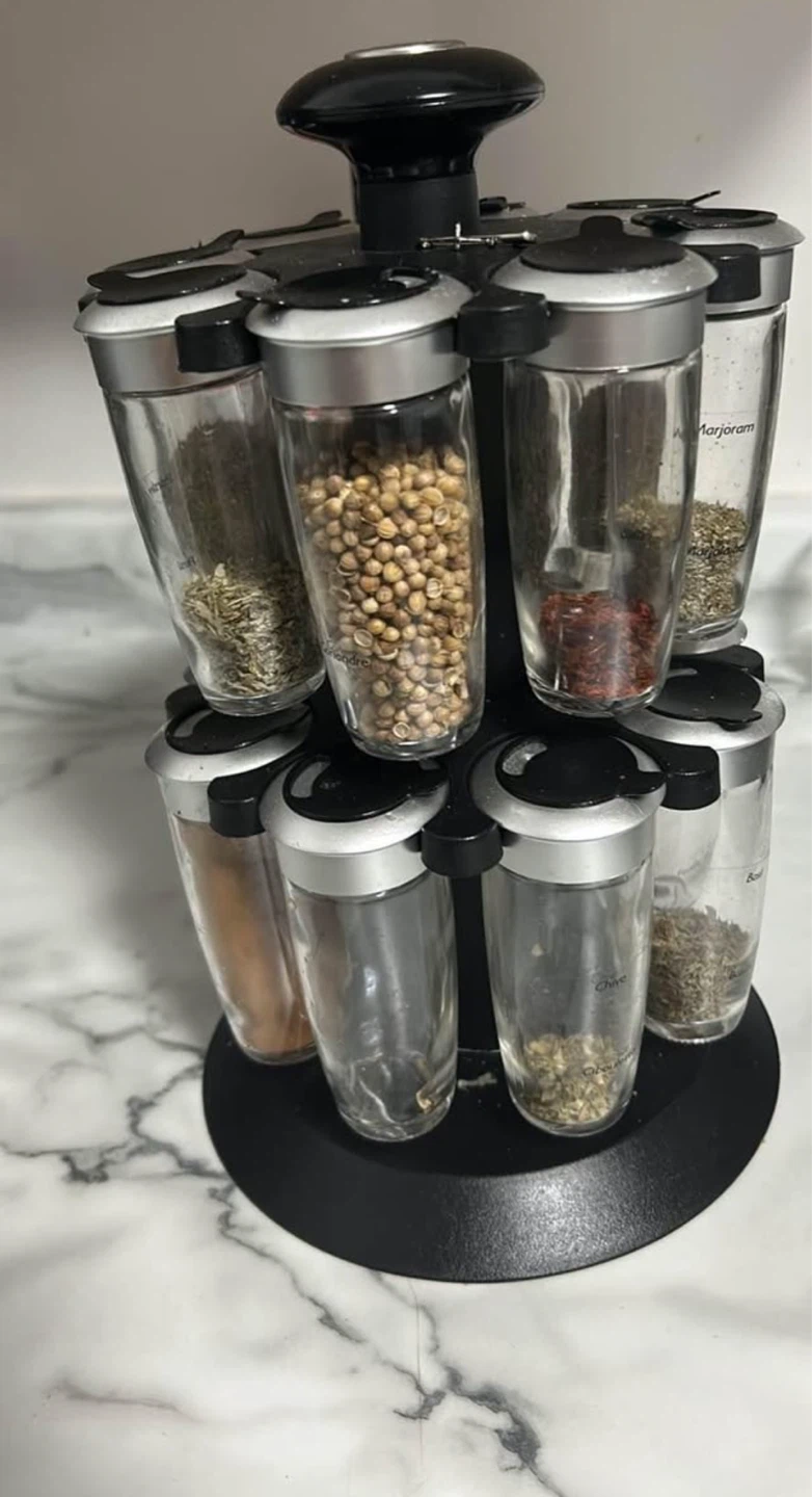 Rotating Spice Rack with 12 Jars