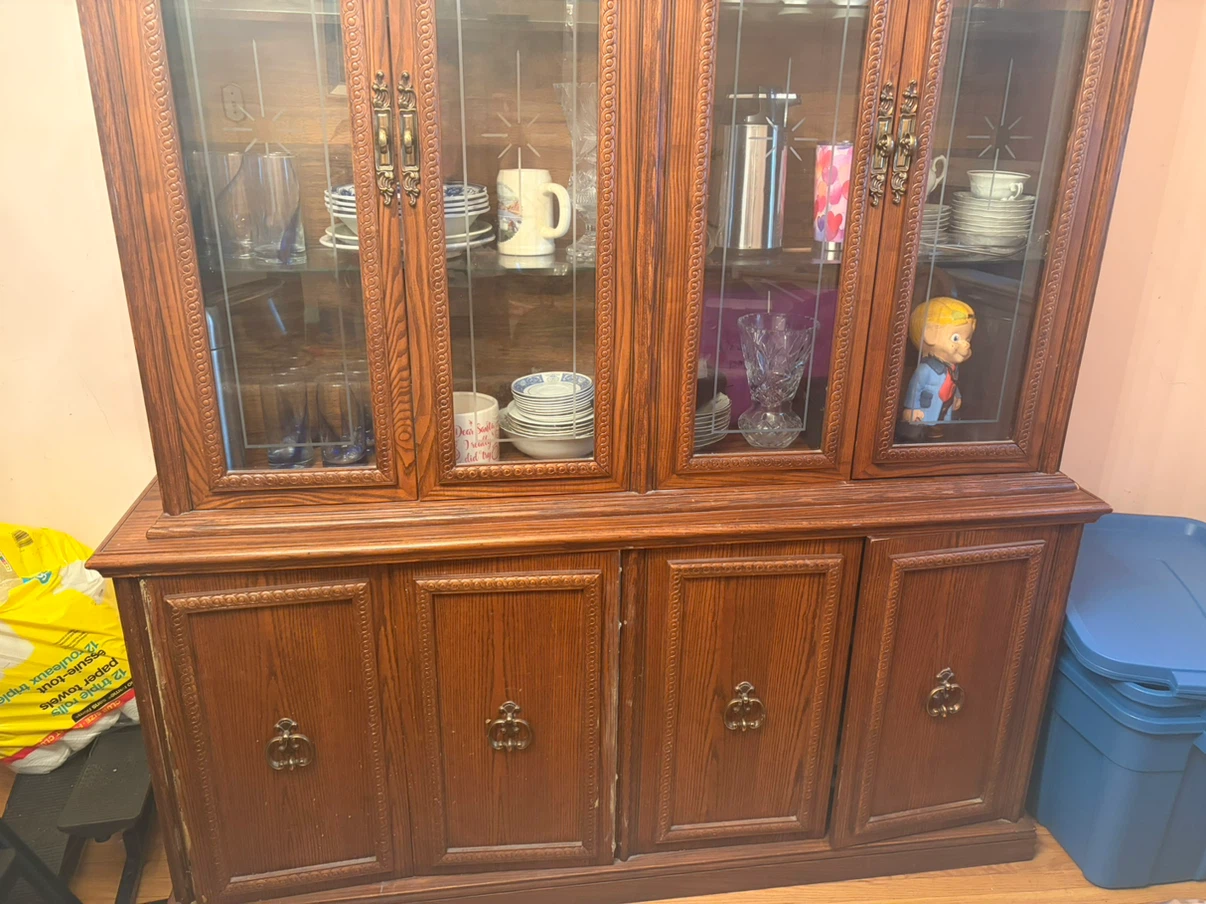 Wooden China Cabinet - photo 2
