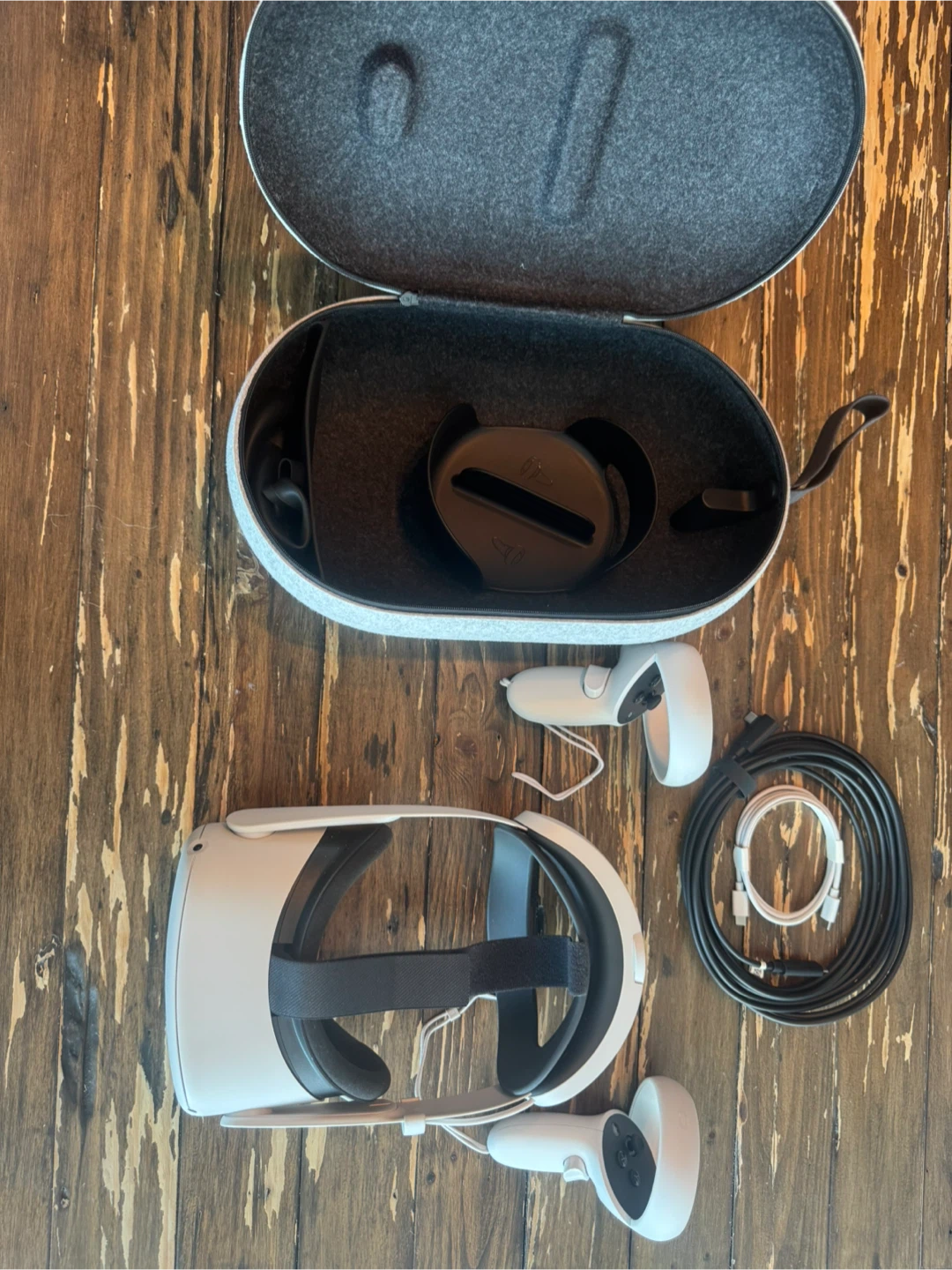 Meta Quest 2 VR Headset with Carrying Case