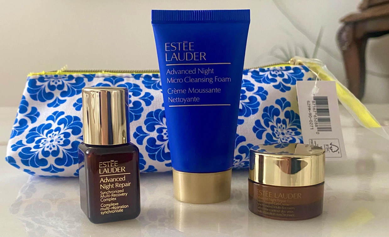 Estée Lauder Advanced Night Repair Set with Pouch - photo 4