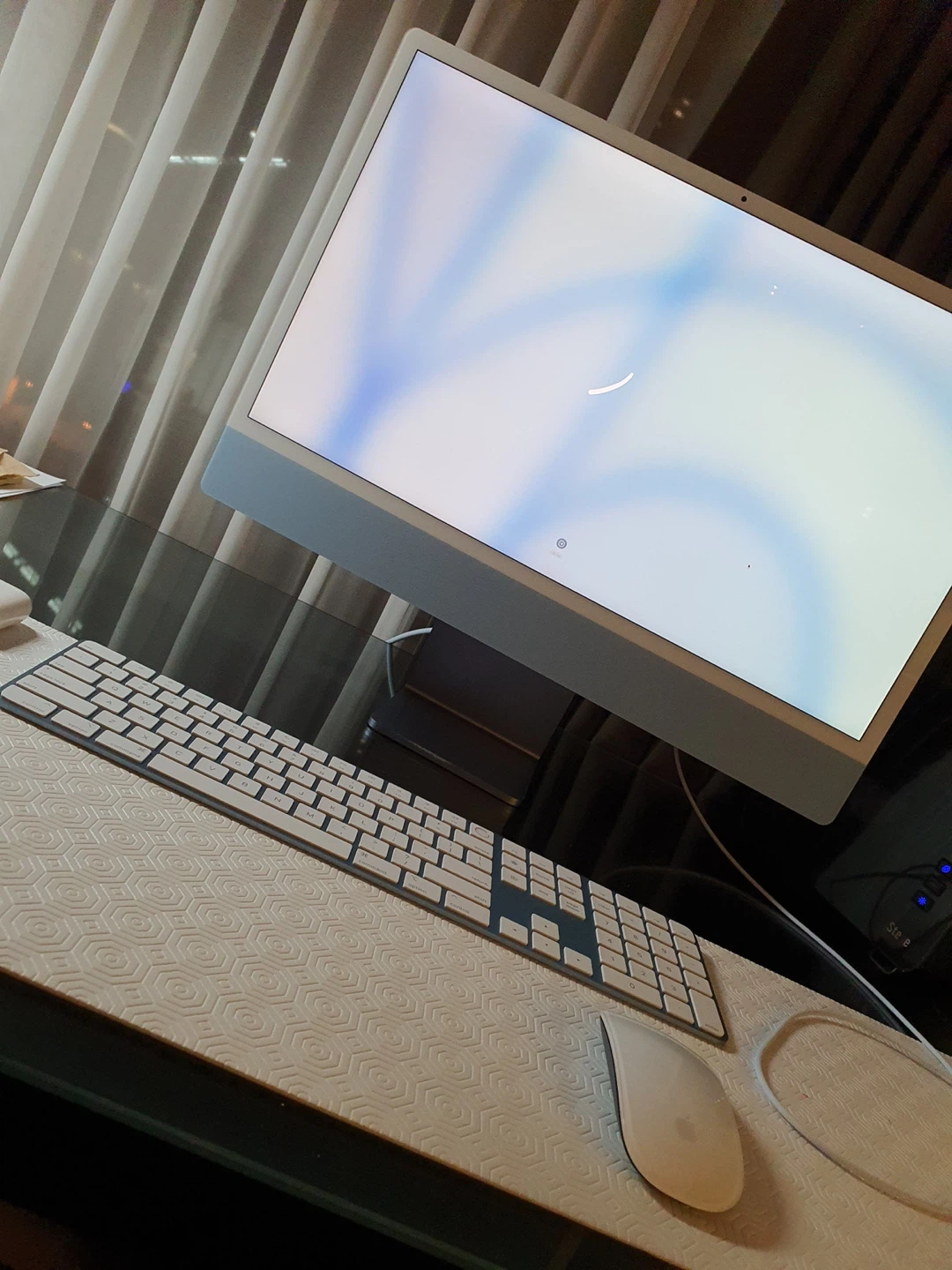 Apple iMac 24-inch M1, 2021