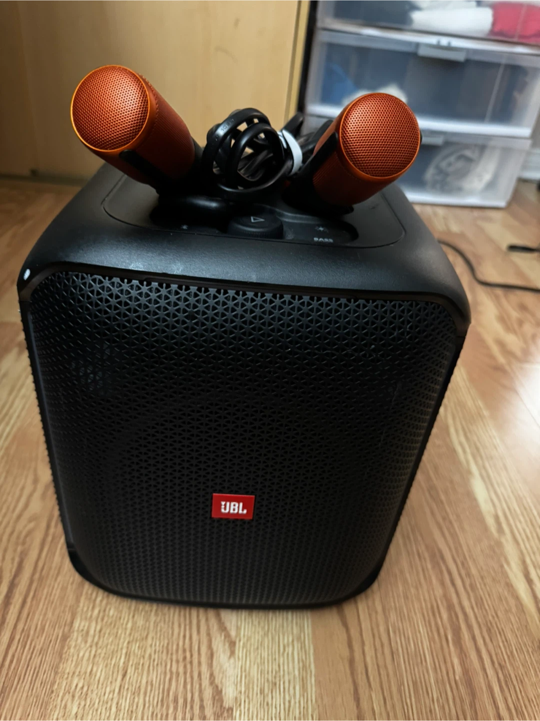 JBL Portable Speaker(Karaoke)with 2 Microphones