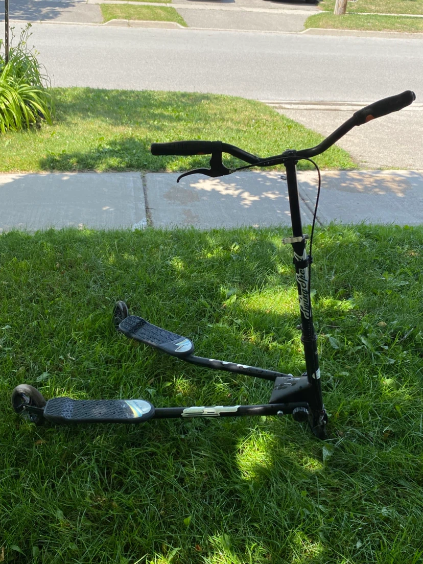 Yvolution Y Glider 3-Wheel Scooter