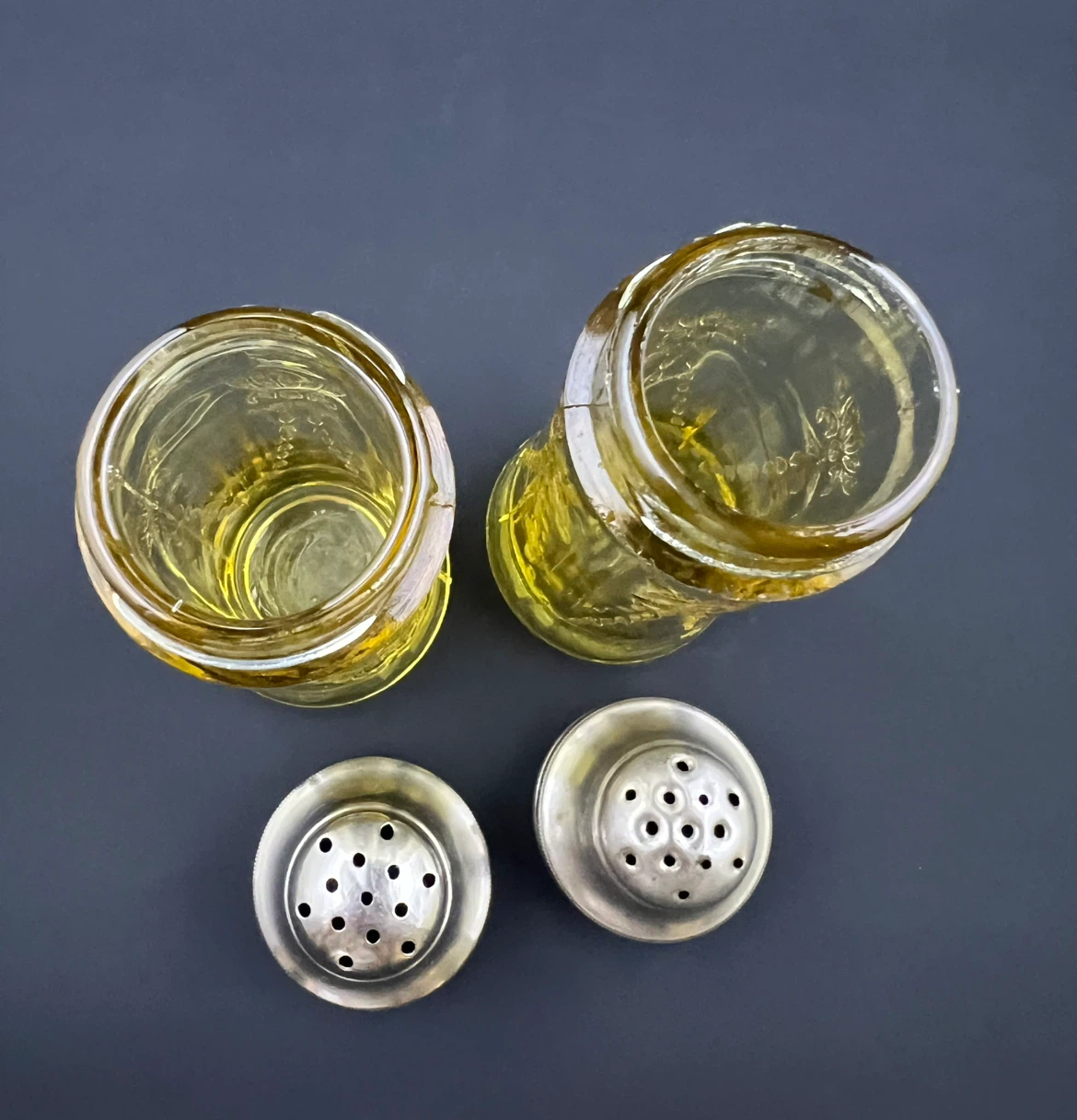 Vintage Federal Glass Shakers Set - photo 3