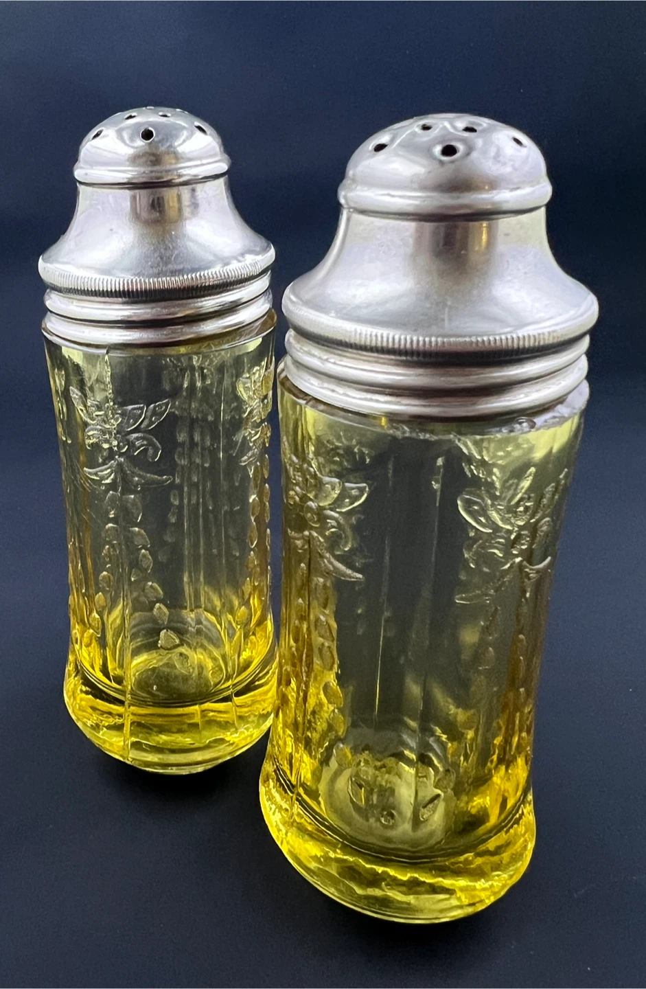 Vintage Federal Glass Shakers Set - photo 5