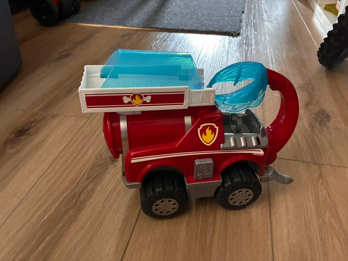 Paw Patrol Marshall's Fire Truck Toy - photo 2