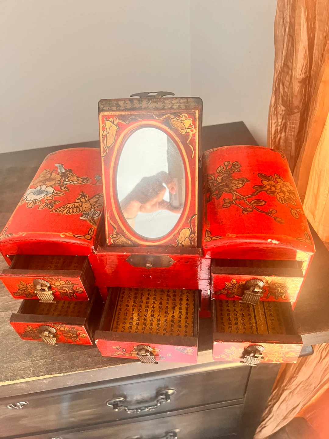 Vintage Red Lacquer Jewellery Box with Mirror - photo 2
