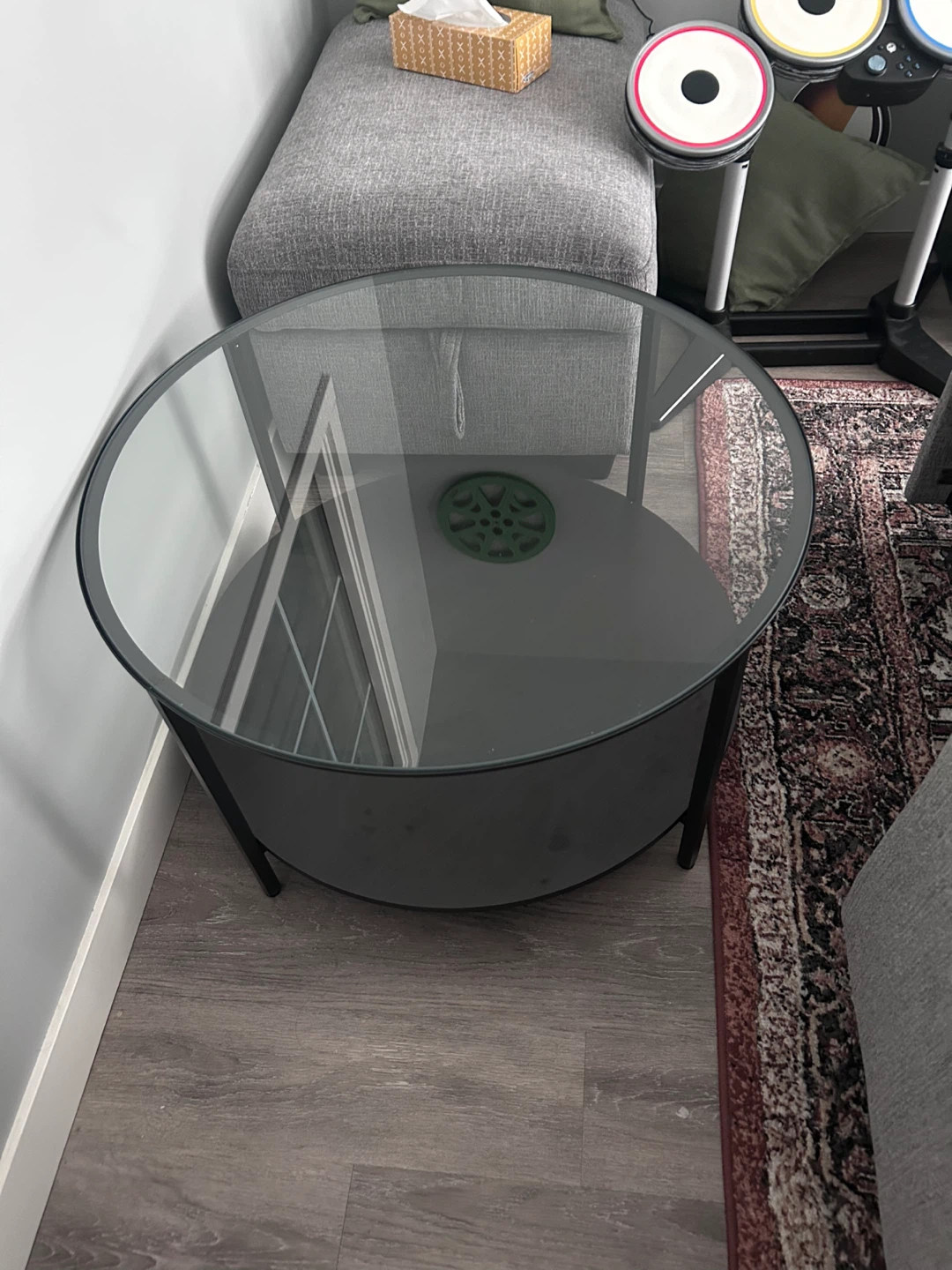 IKEA VITTSJÖ Coffee Table - Black-Brown/Glass - photo 4