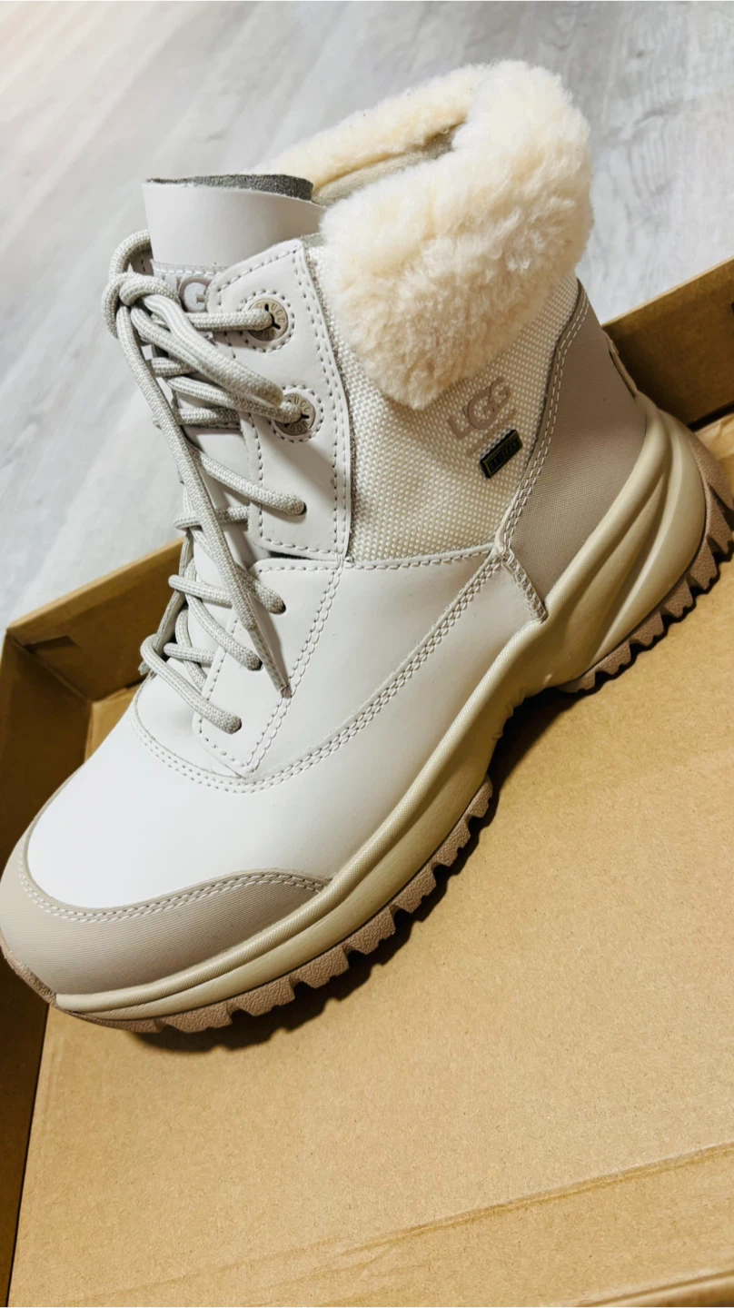 UGG Women's Fluff Yeah Slide Boots - Size 8 - photo 5