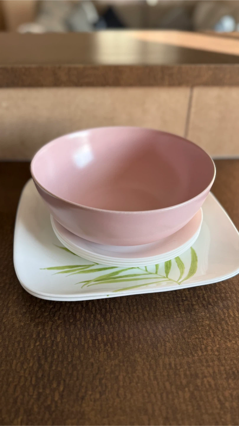 Set of Bowls and Plates - photo 2