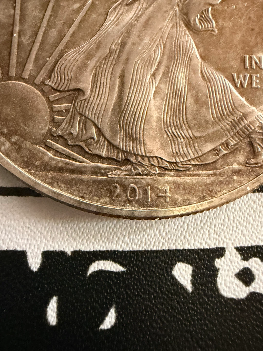2014 American Eagle 1 oz Silver One Dollar Coin w/Toning - photo 2