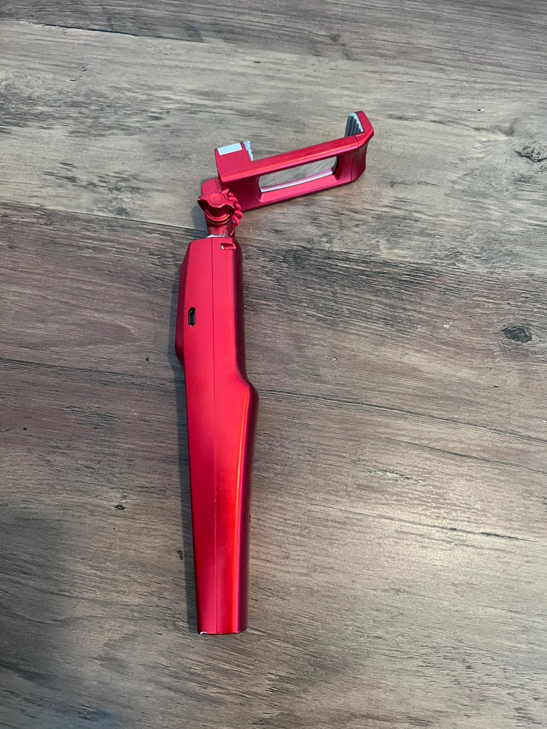 MINISO Red Extendable Selfie Stick with Remote - photo 3