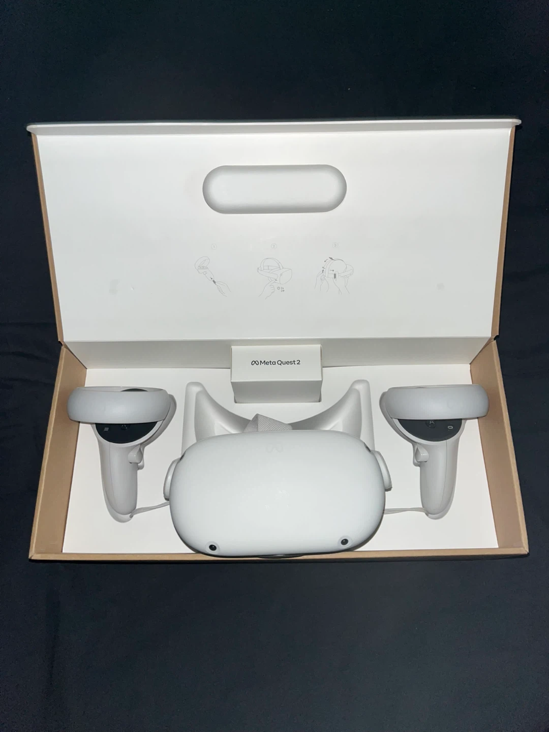 Meta Quest 2 VR Headset with Controllers - photo 2