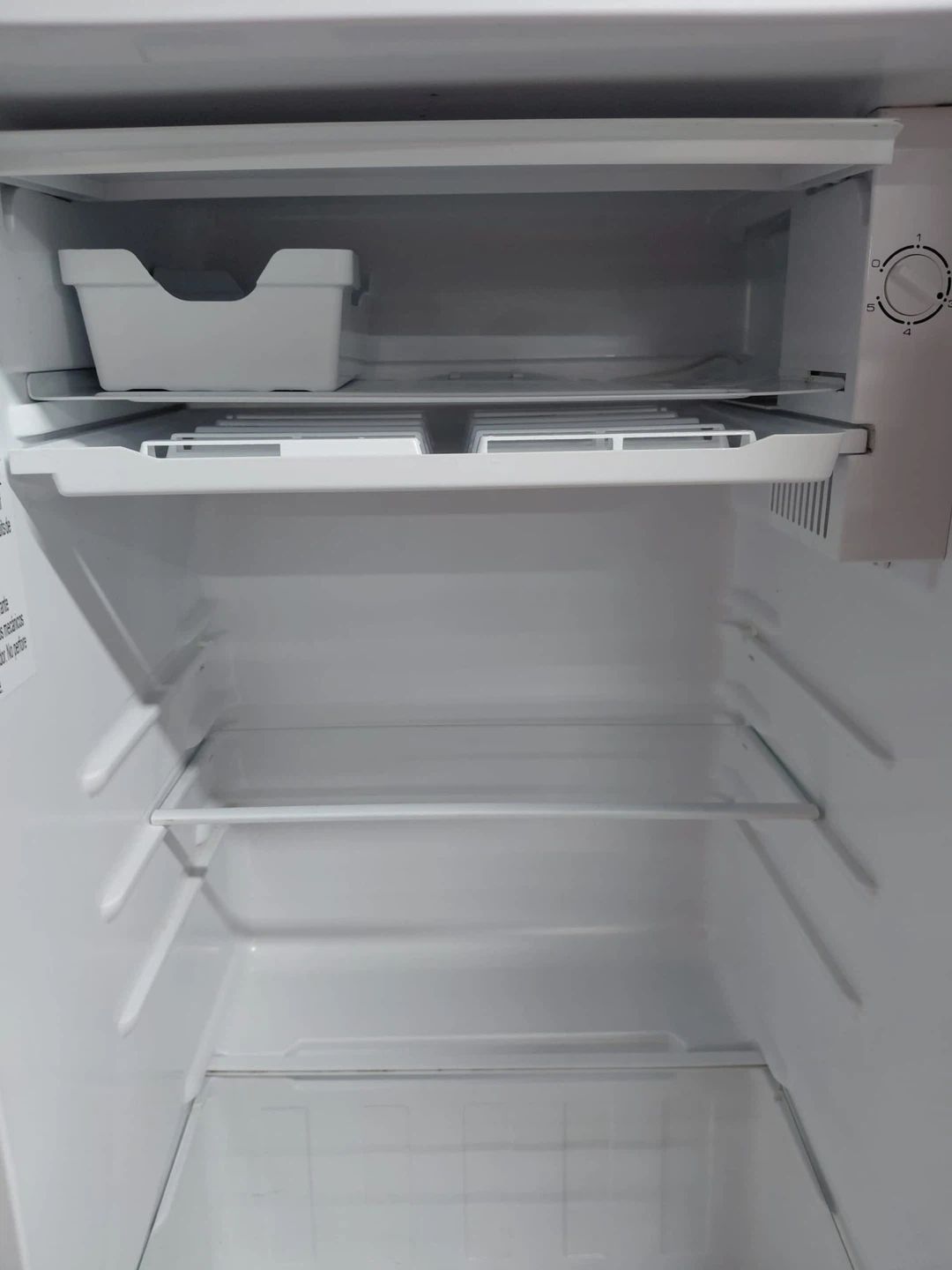 Hamilton Beach Mini Fridge - photo 5