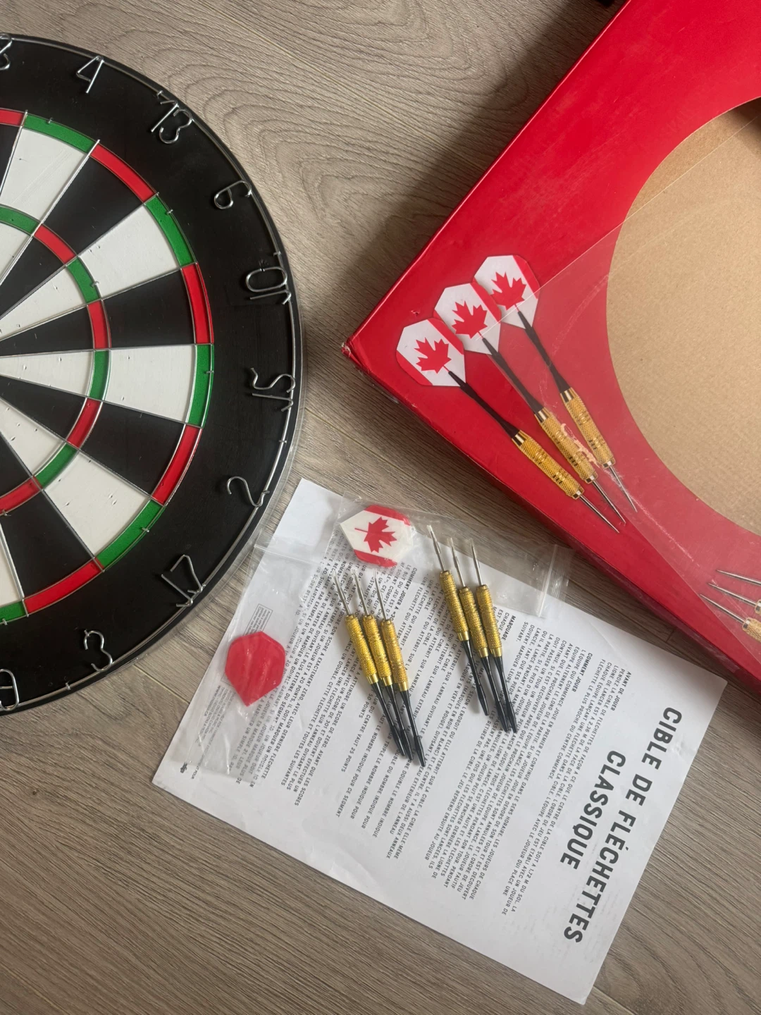 Classic Dartboard Set with Darts - photo 3