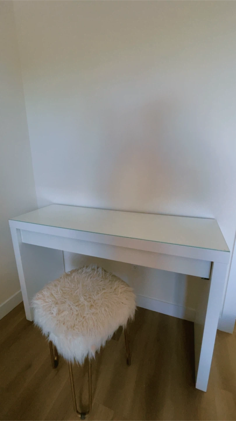 IKEA Malm Vanity Table, Chair and Mirror Set