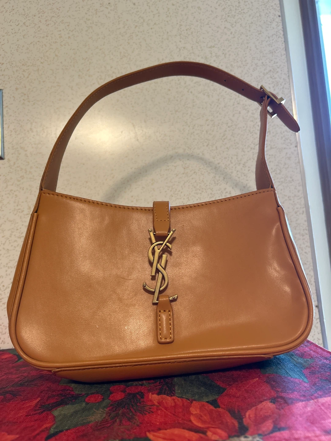YSL Shoulder Bag - photo 3