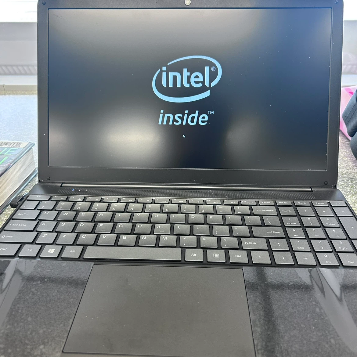 SGINT M15S Laptop