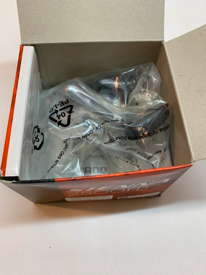 Shimano Sienna 2500FD Fishing Reel - photo 2