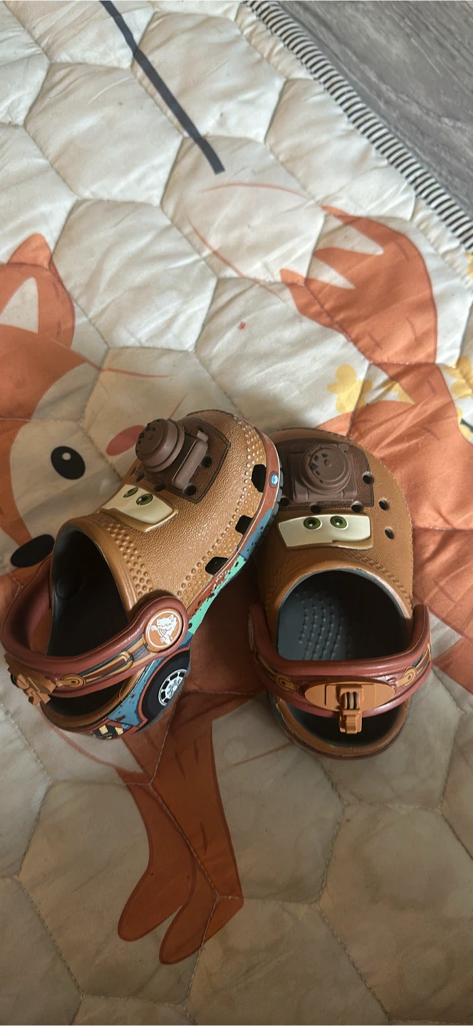 Crocs Lightning McQueen Clogs - photo 2