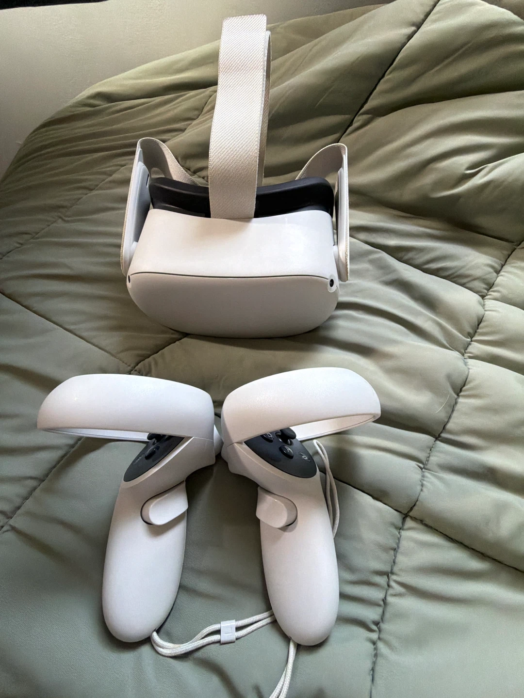 Meta Quest 2 VR Headset and Controllers