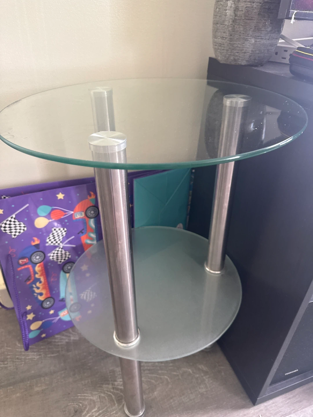round glass side table