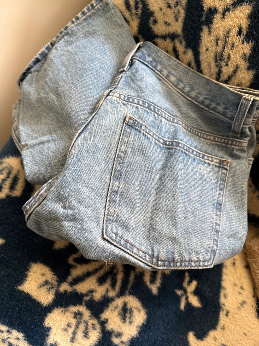 JW ANDERSON x UNIQLO Light Wash Denim Jeans - photo 2