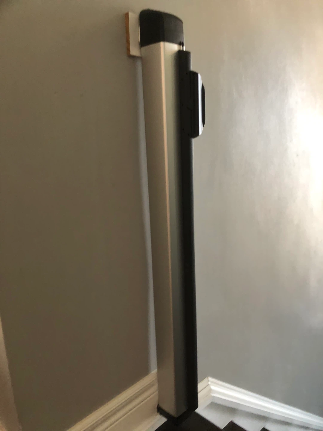 Lascal KiddieGuard Avant Retractable Safety Gate - photo 4