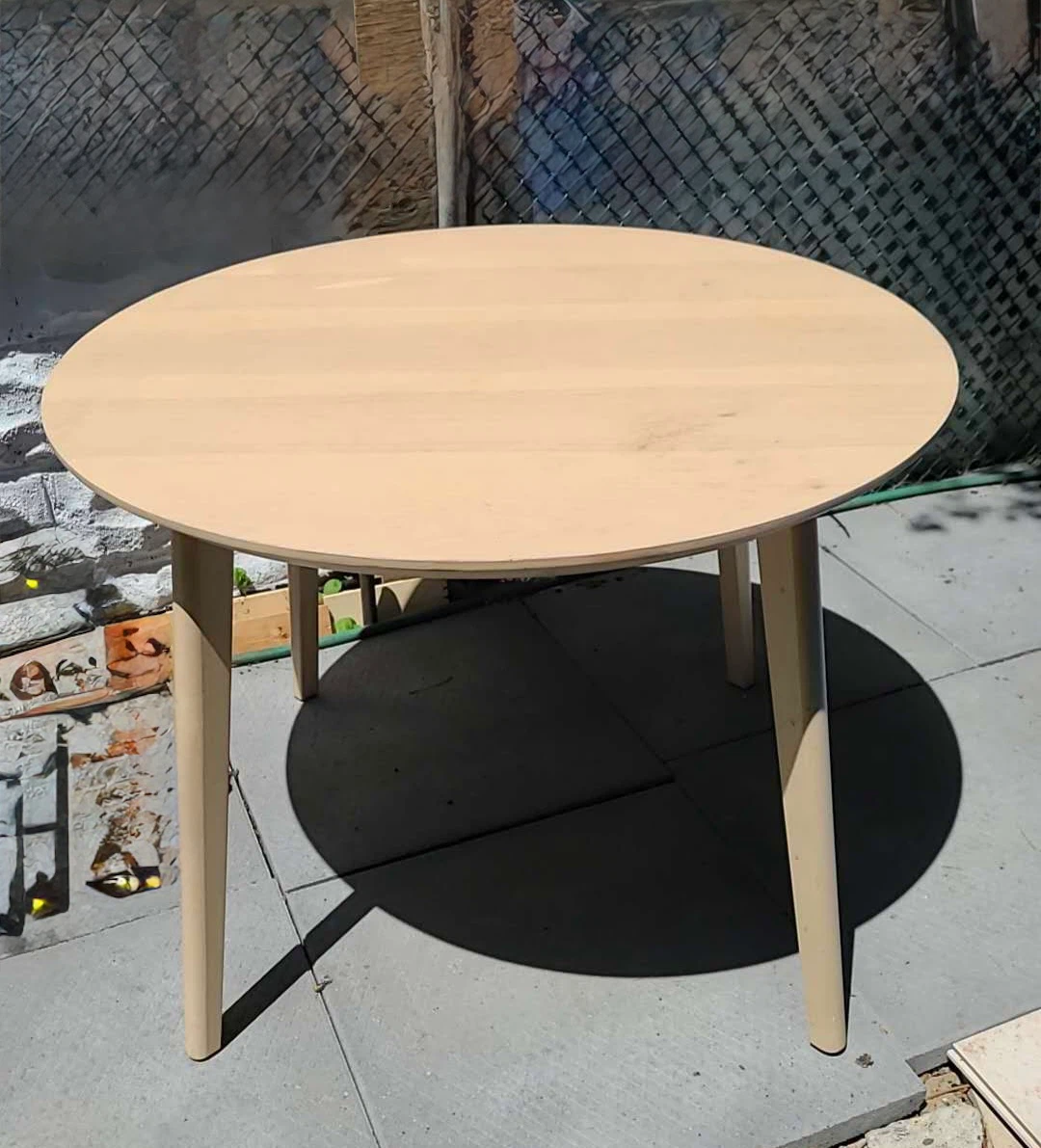 IKEA Lisabo Round Table
