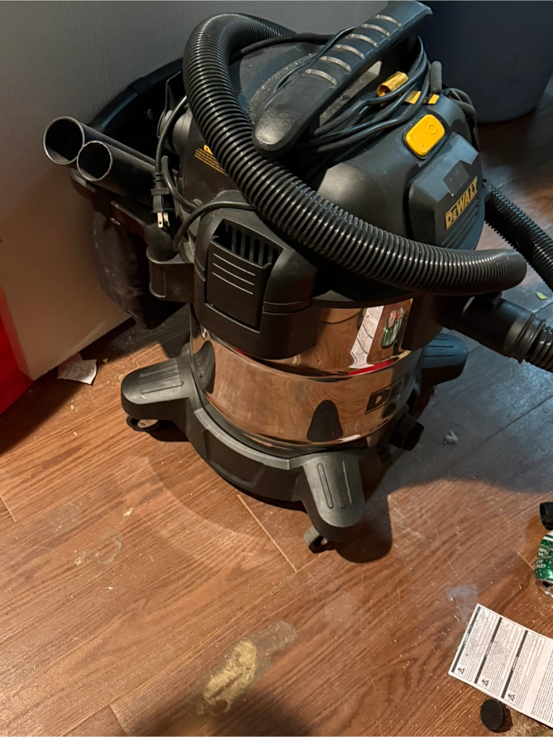 DeWalt Wet/Dry Vacuum - photo 2