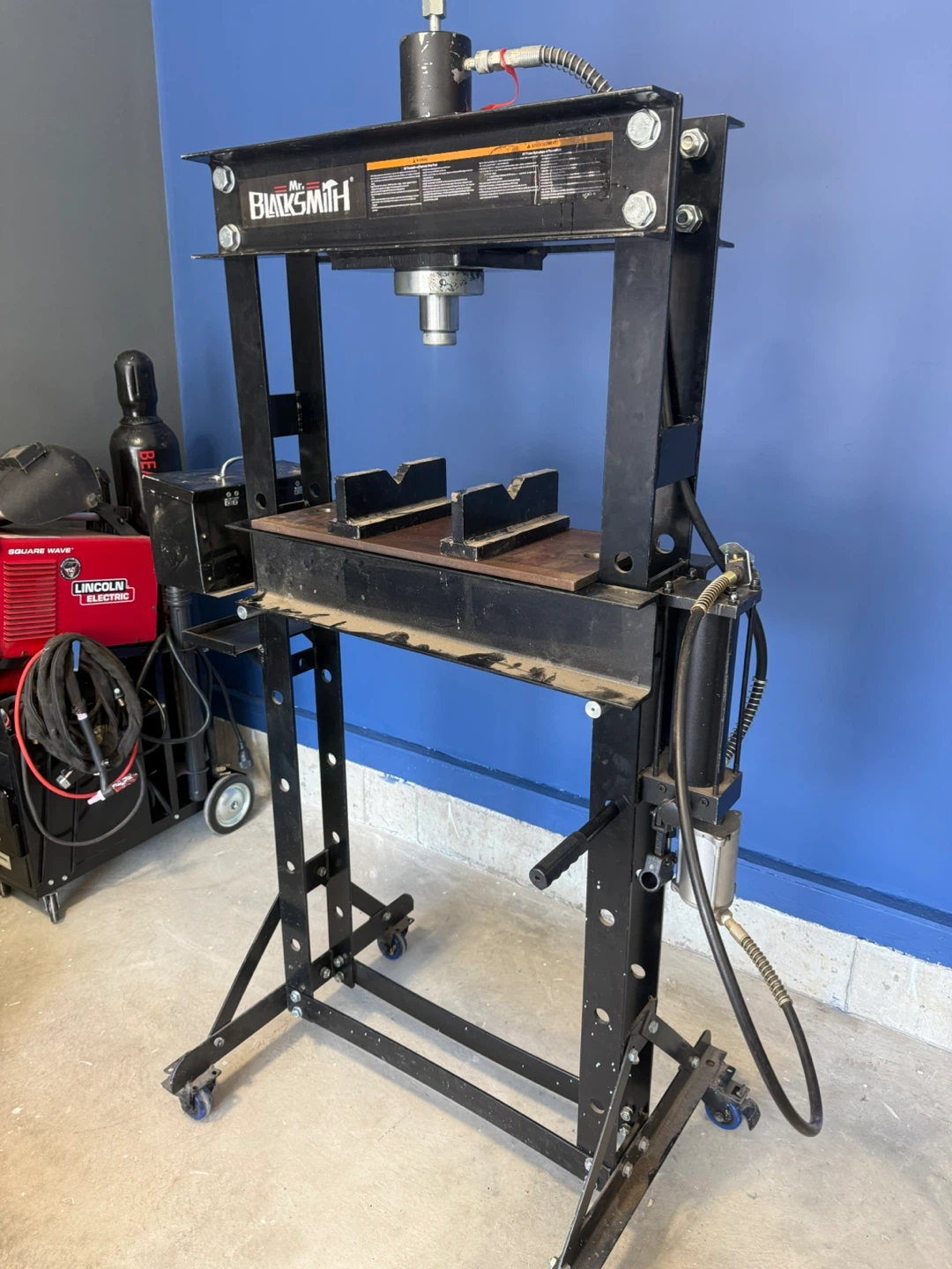 Mr. Blacksmith 30T Hydraulic Shop Press - photo 3