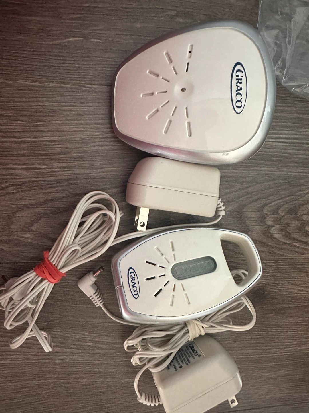Graco Baby Monitor with 2 Receivers and Power Cords