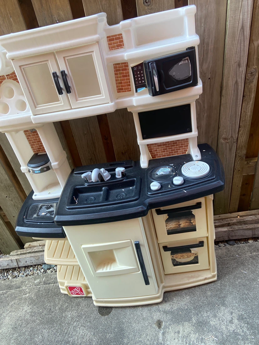 Step2 Play Kitchen - photo 2