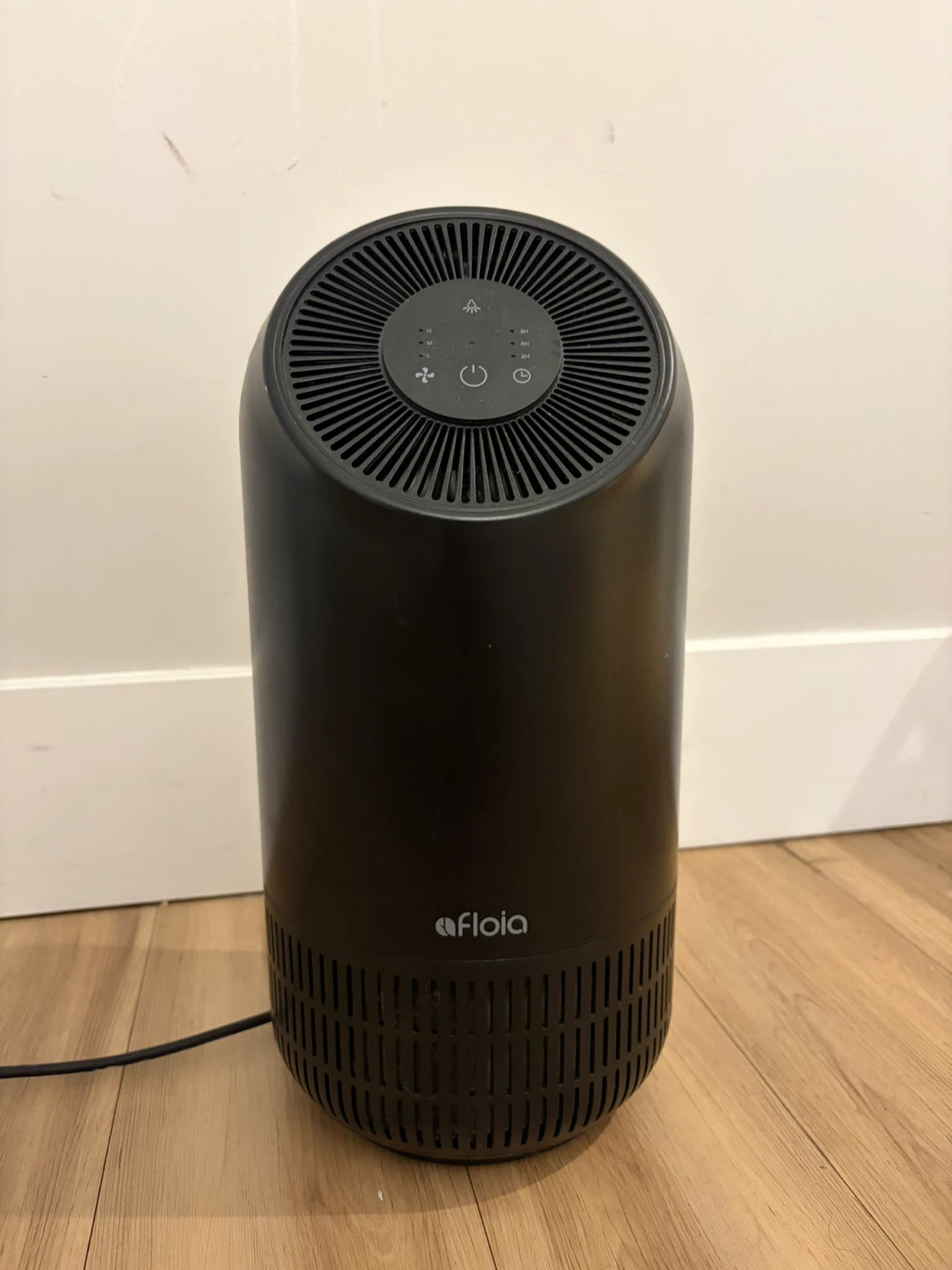 black Floia air purifier - photo 2