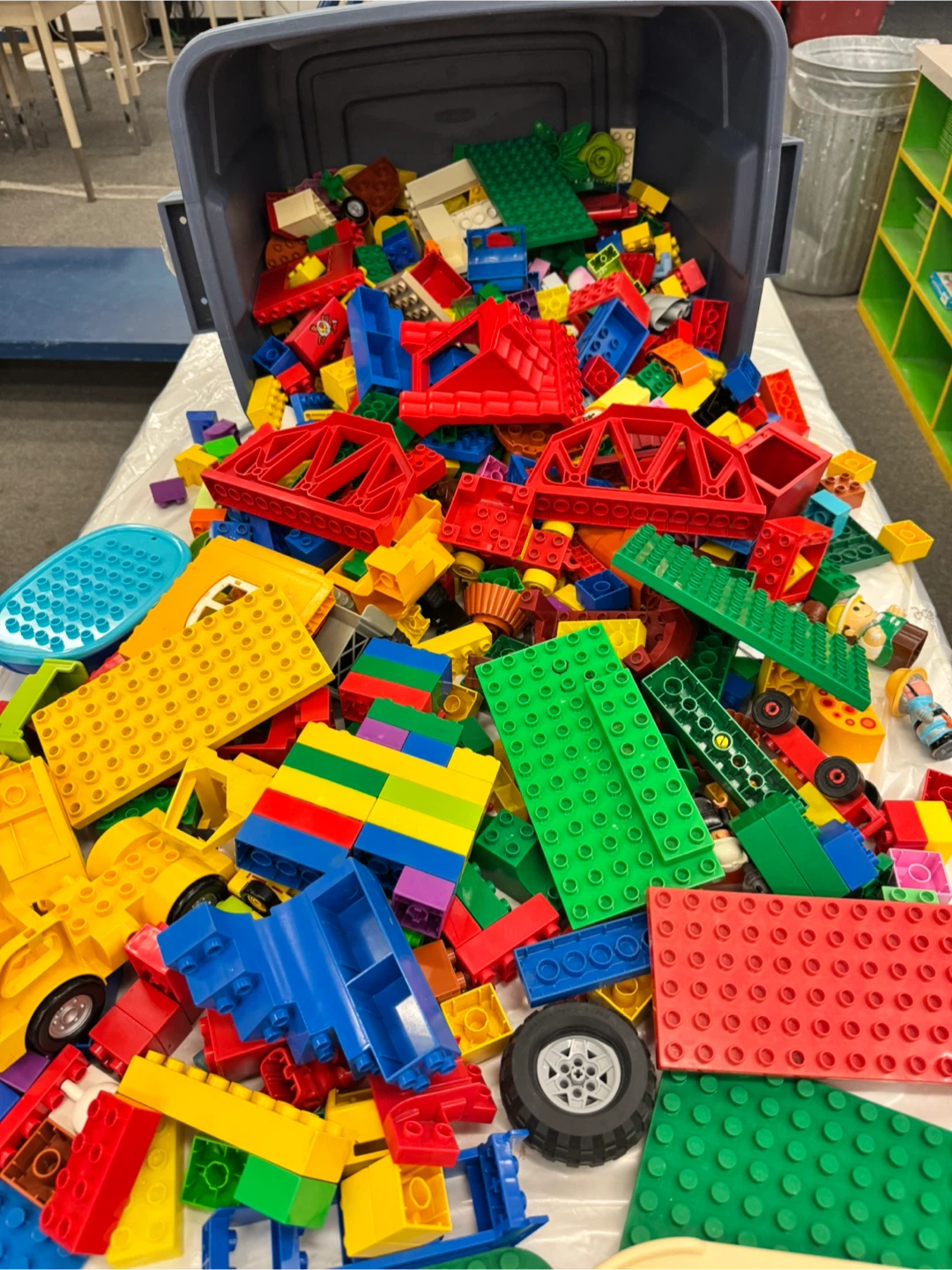 LEGO Duplo Building Blocks and Baseplates