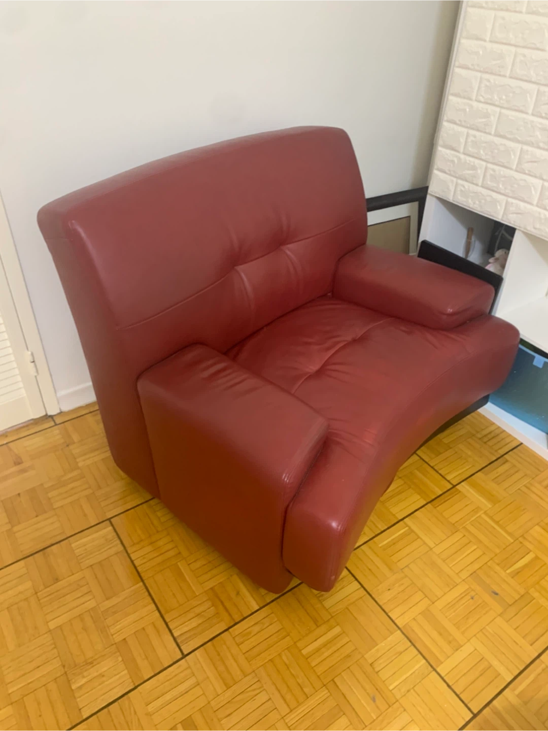 Red Leather Accent Chair - photo 3