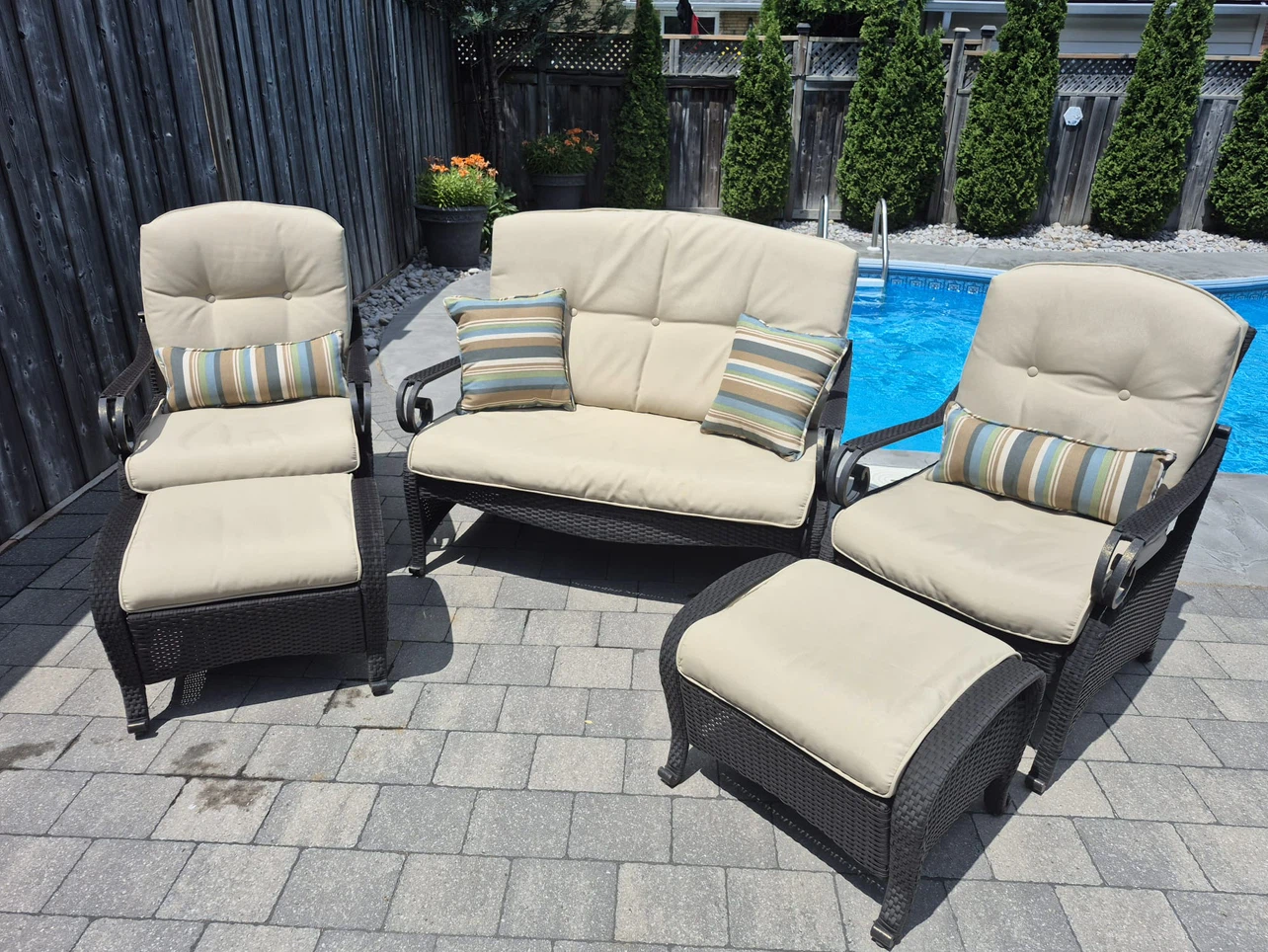 Five piece rattan and iron patio furniture - photo 2