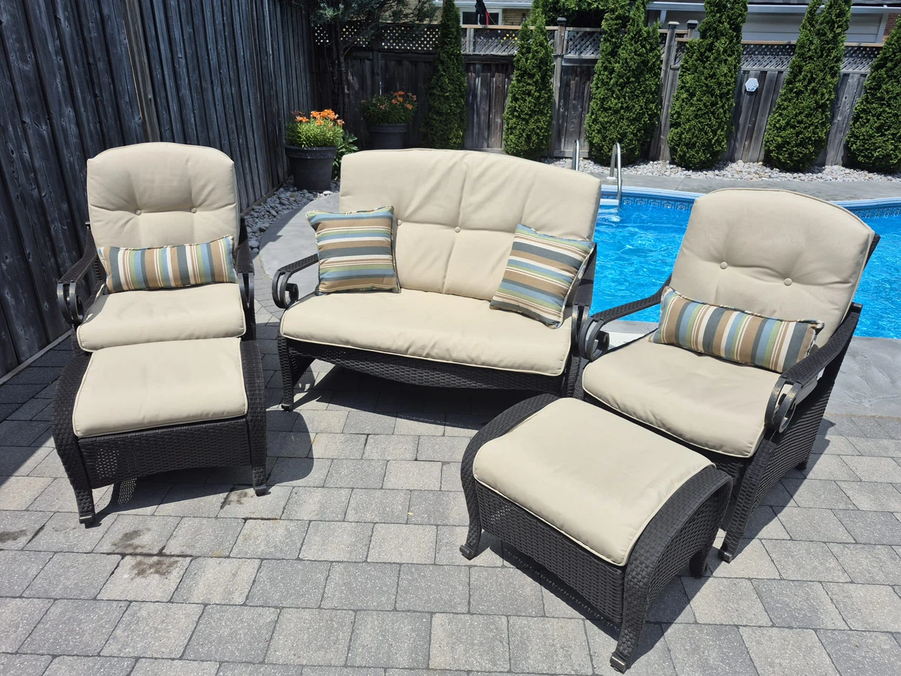 Five piece rattan and iron patio furniture - photo 3