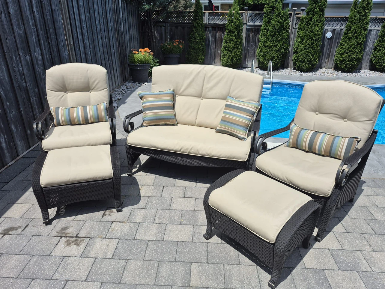 Five piece rattan and iron patio furniture - photo 4